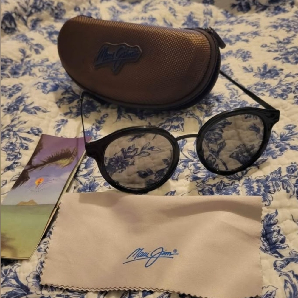 Maui Jim Black Sunglasses